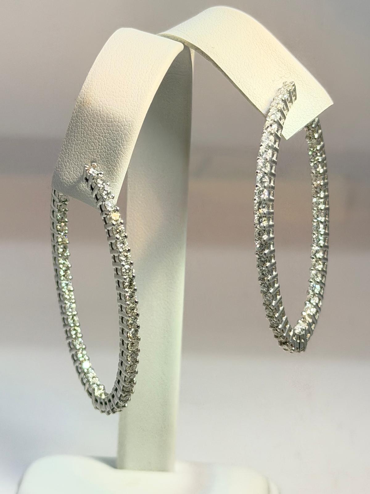 Diamond Hoop Earrings18K White Gold