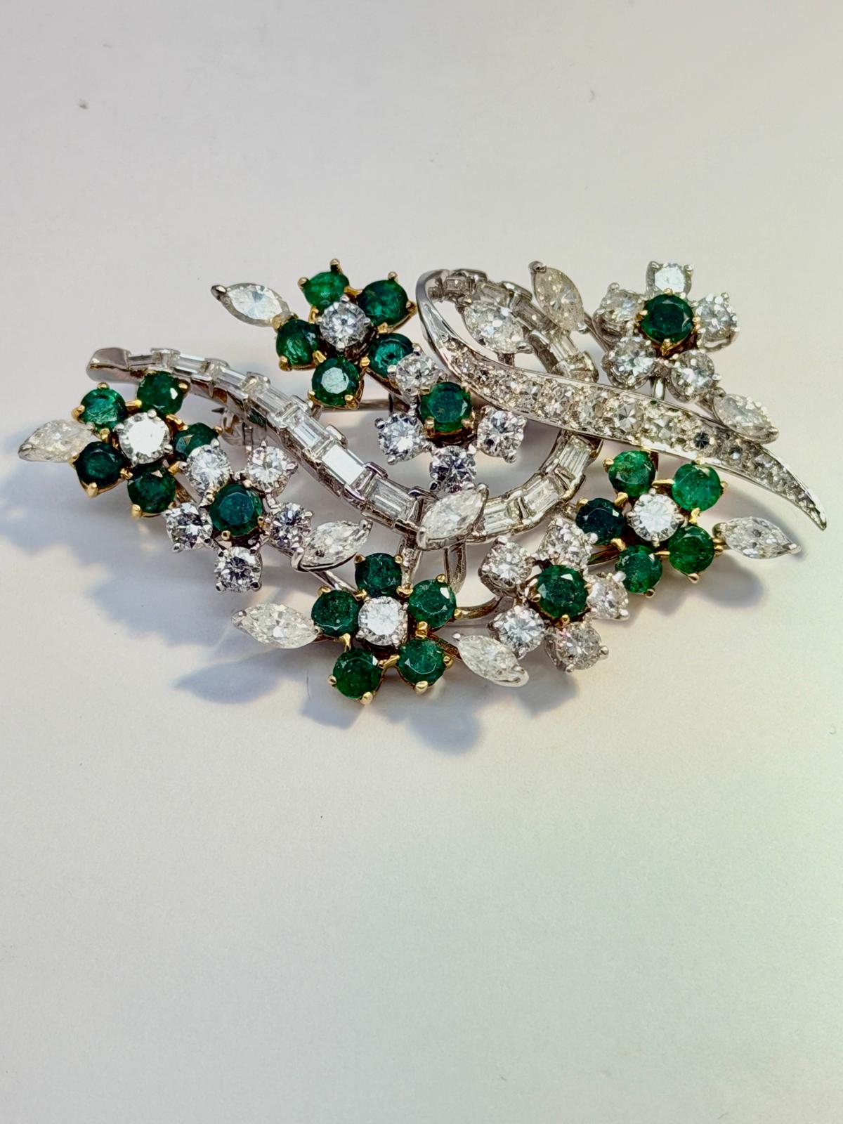 Beautiful one-of-a-kind Diamond and Emerald Brooch 18K 